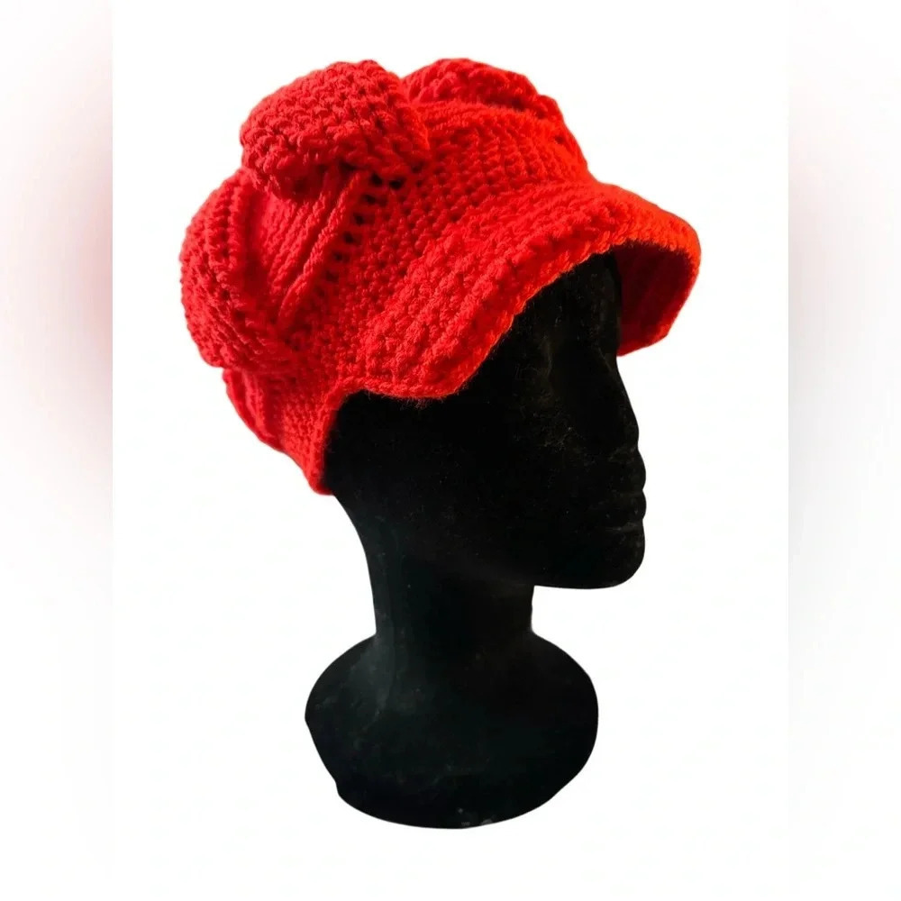 NEW Scarlet Vanguard Crochet Newsboy Cap For Women